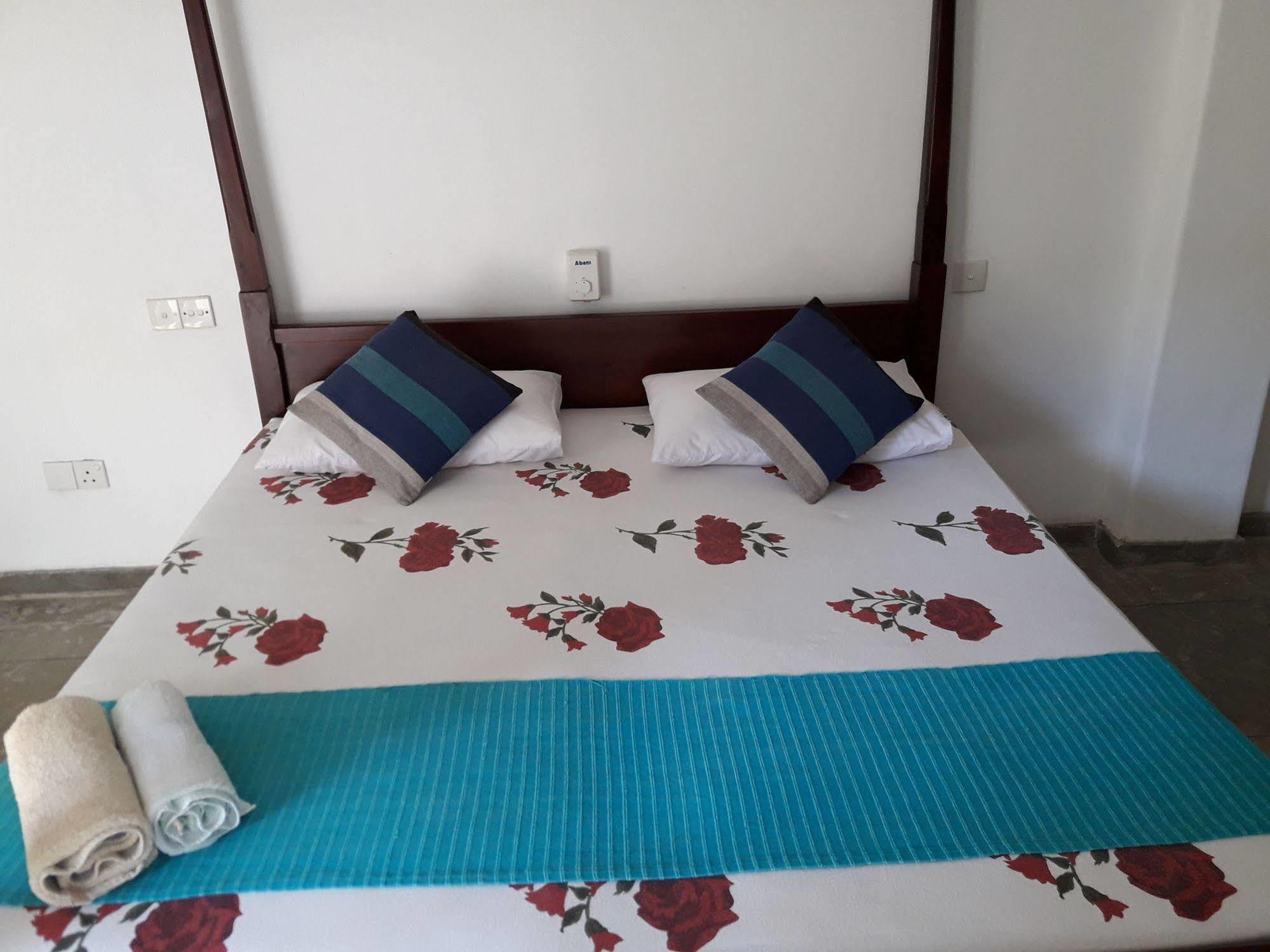 Hotel Sea Front Hikkaduwa Exteriér fotografie